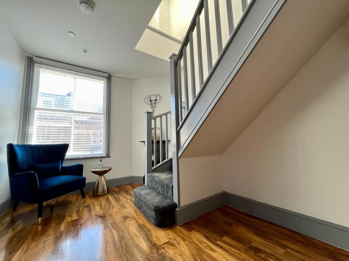 Market Street Penthouse By Kp Apartment