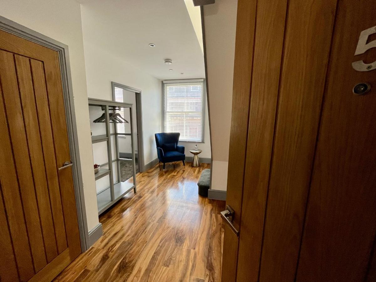 Market Street Penthouse By Kp Apartment